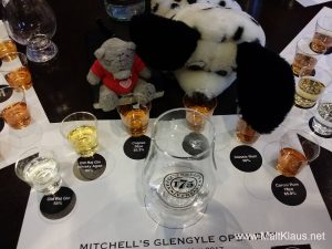 Sniffy and Islay enjoying the (m)alternative tasting